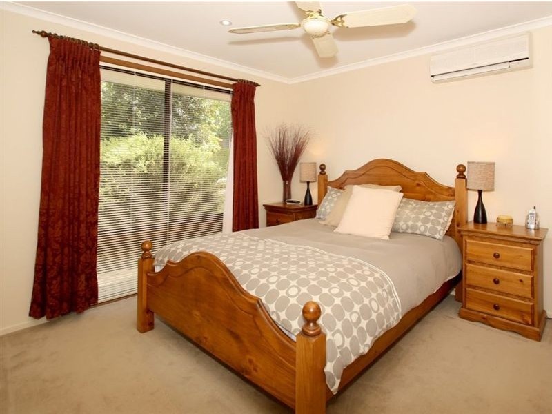 5 Klippel Avenue, Trott Park SA 5158