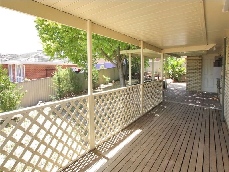 43 Columbia Crescent, Hallett Cove SA 5158