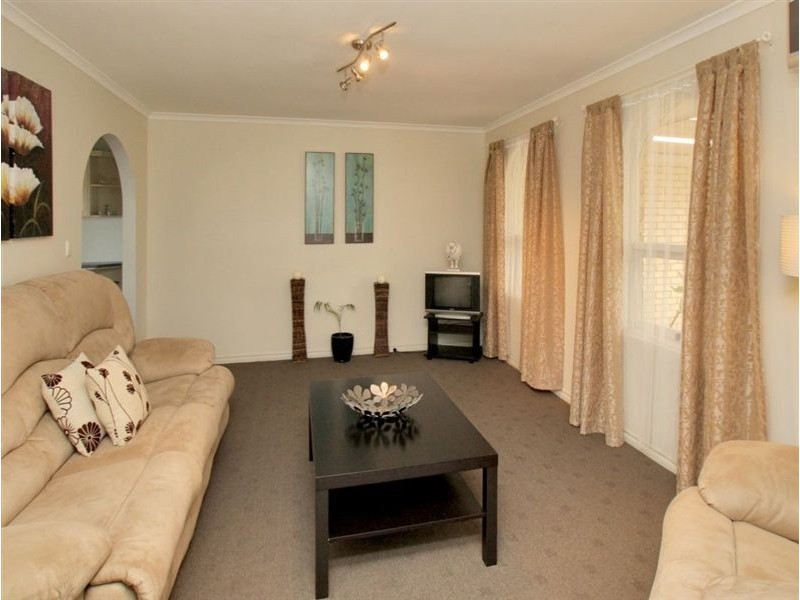 43 Columbia Crescent, Hallett Cove SA 5158