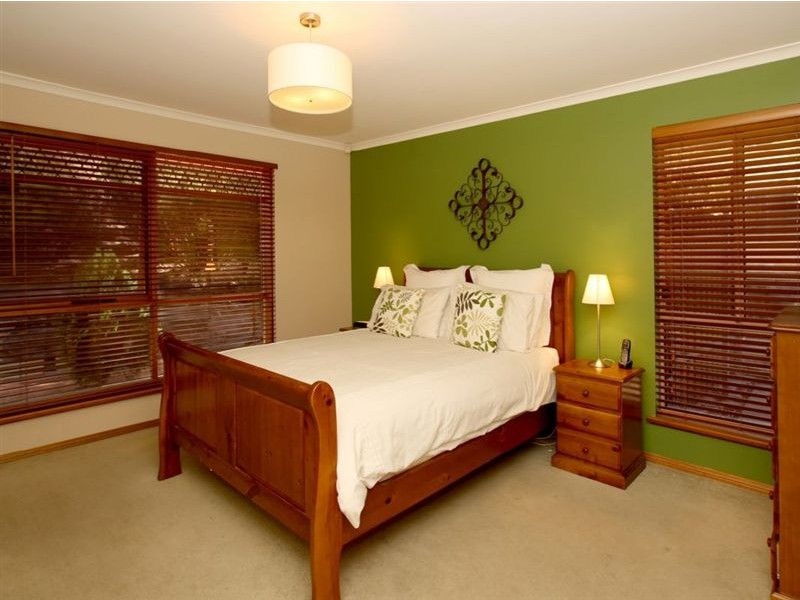 11 Whistler Grove, Flagstaff Hill SA 5159