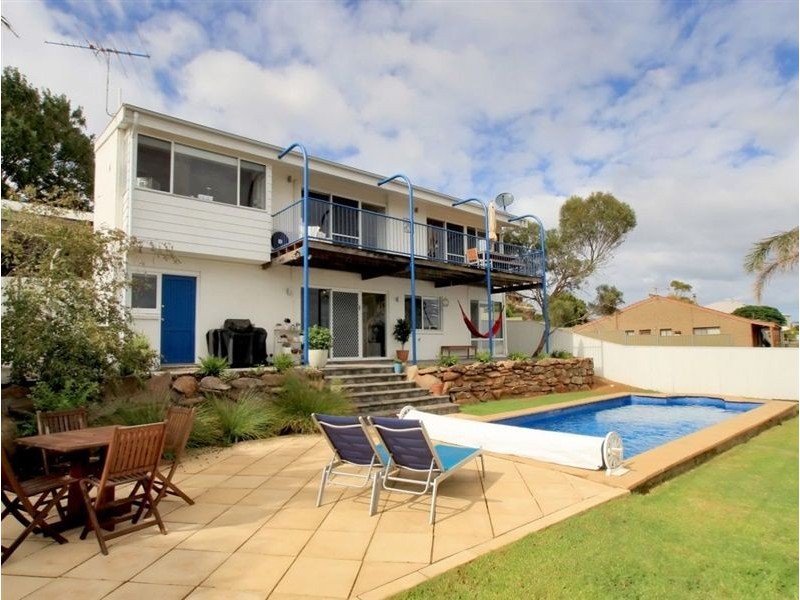 9 Kurrambi Crescent, Hallett Cove SA 5158