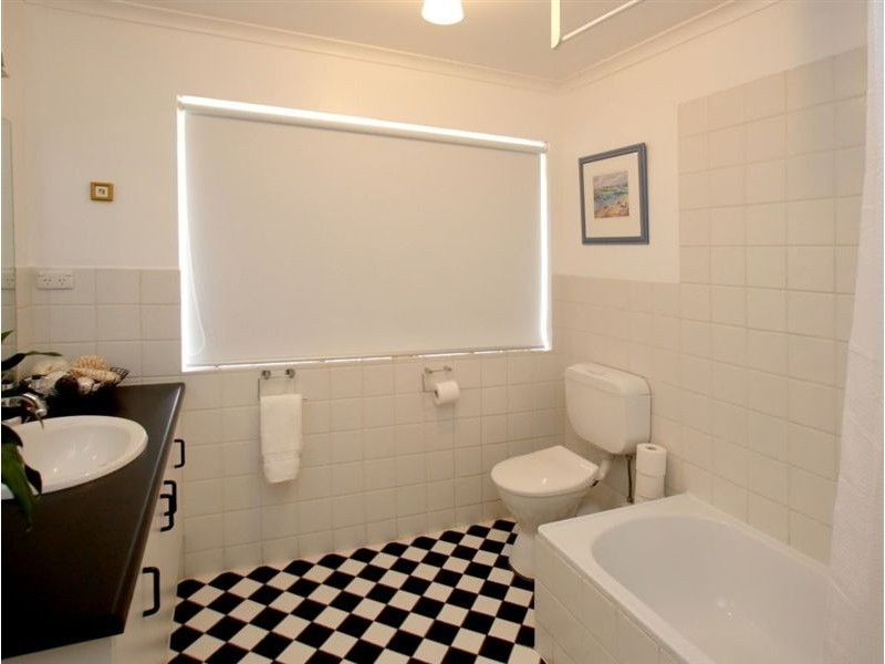 9 Kurrambi Crescent, Hallett Cove SA 5158