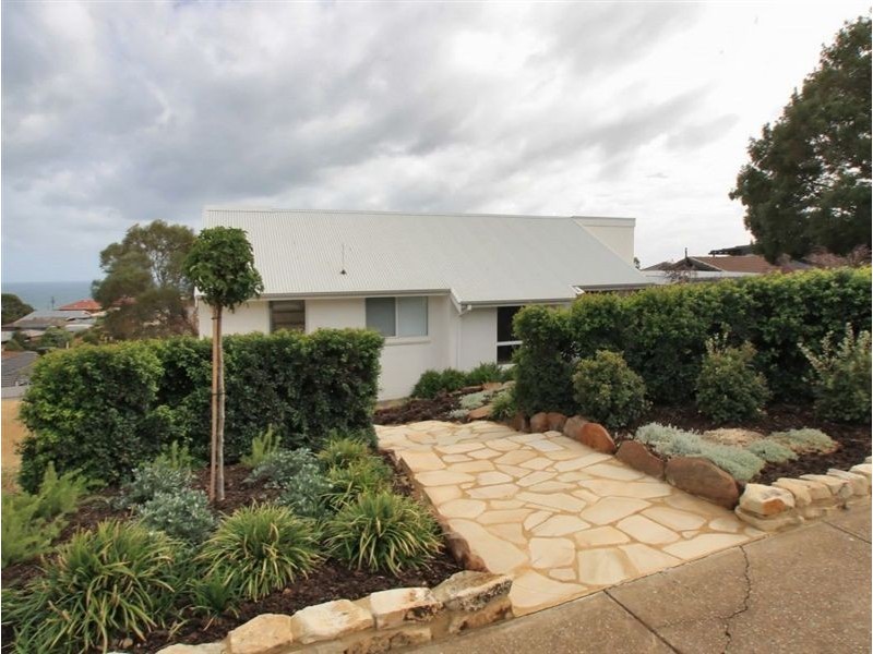 9 Kurrambi Crescent, Hallett Cove SA 5158