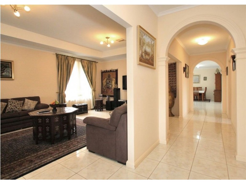 20 Myrtle Grove, Clovelly Park SA 5042
