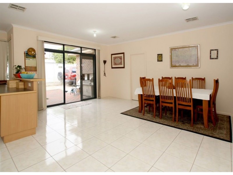 20 Myrtle Grove, Clovelly Park SA 5042