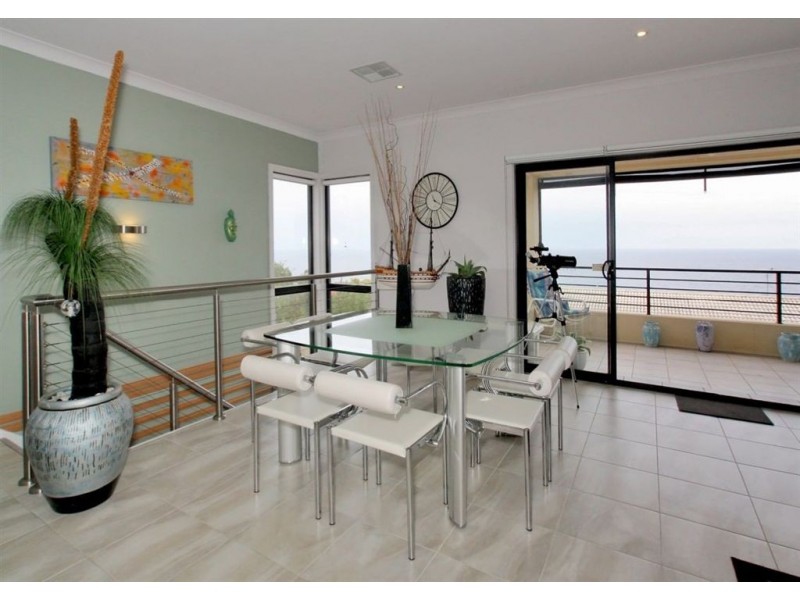 1/1 Fireball Avenue, Hallett Cove SA 5158