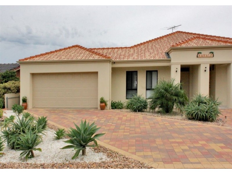 1/1 Fireball Avenue, Hallett Cove SA 5158