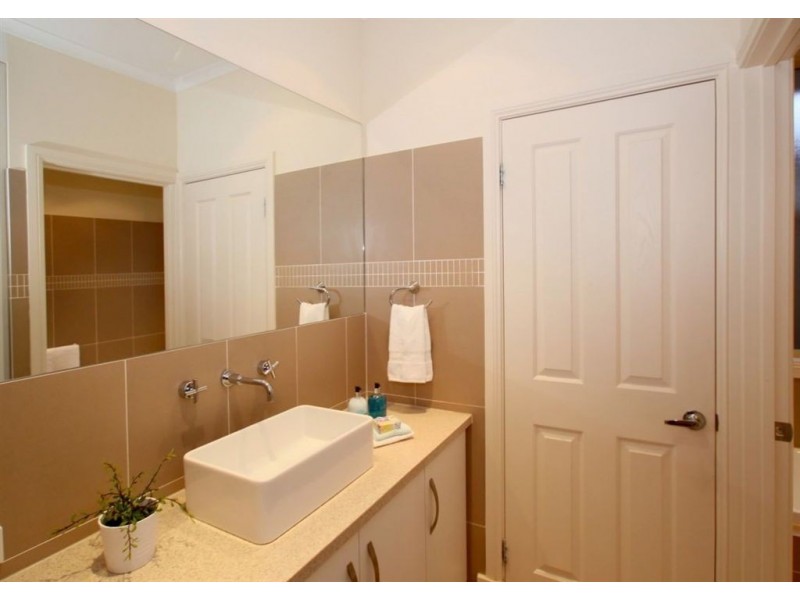 13 Holder Road, Hove SA 5048