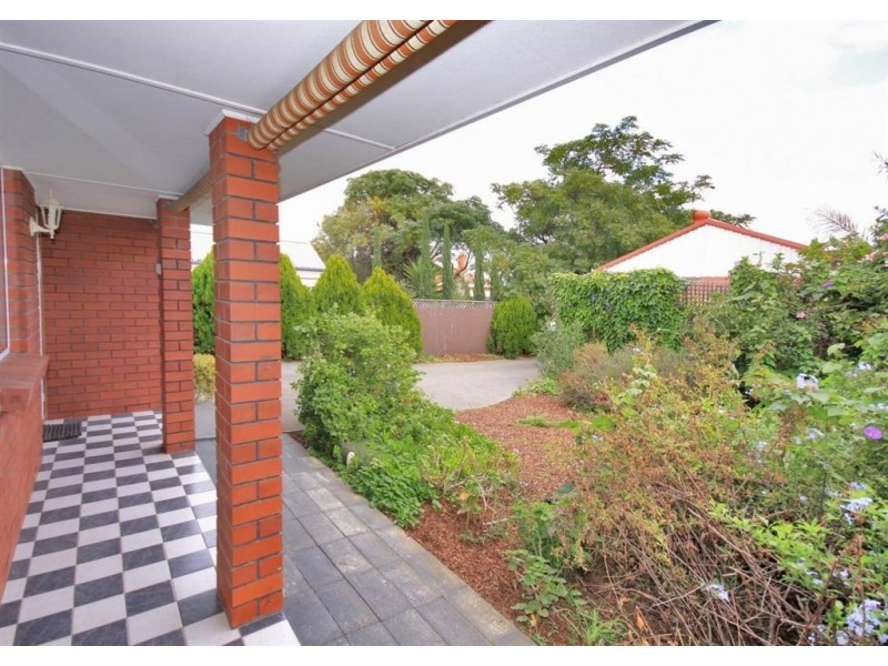 11 Harberton Road, South Brighton SA 5048