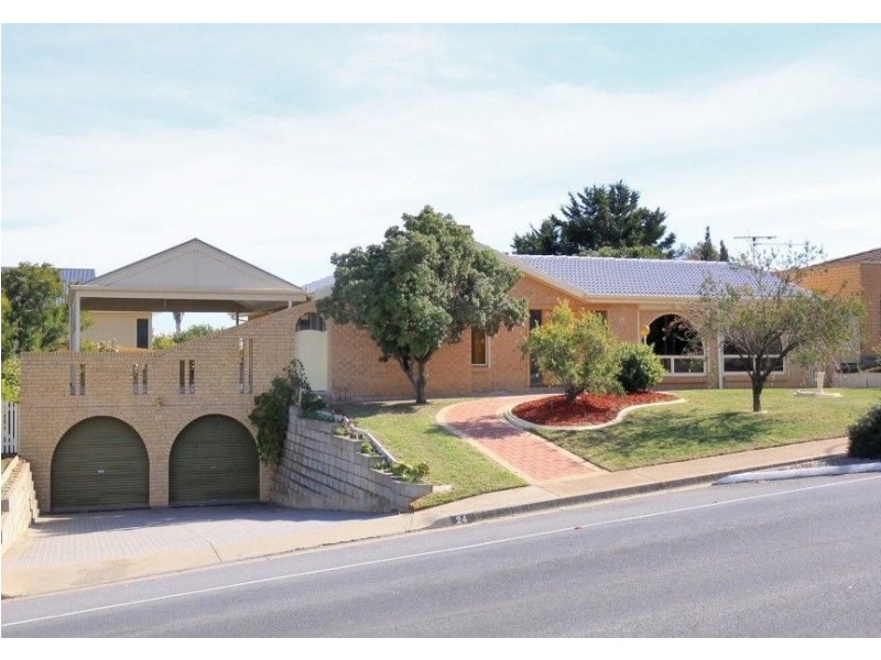 24 Dutchman Drive, Hallett Cove SA 5158