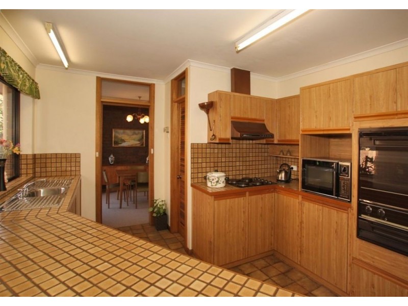 10 Dumphries Street, Flagstaff Hill SA 5159