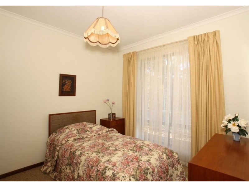 10 Dumphries Street, Flagstaff Hill SA 5159