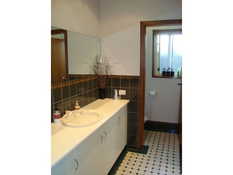 32 Fairhill Street, Hallett Cove SA 5158