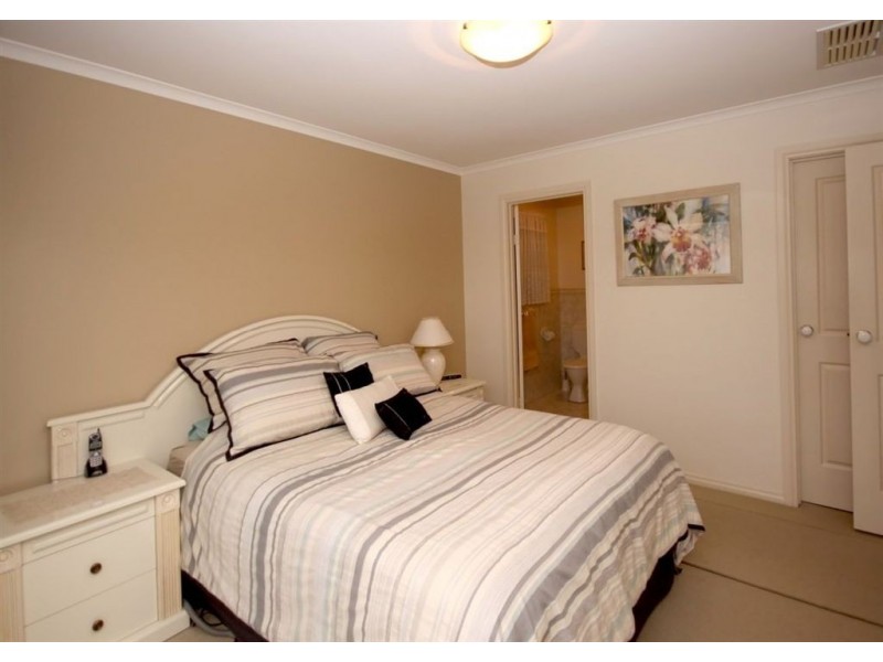 5 Hester Avenue, Mitchell Park SA 5043