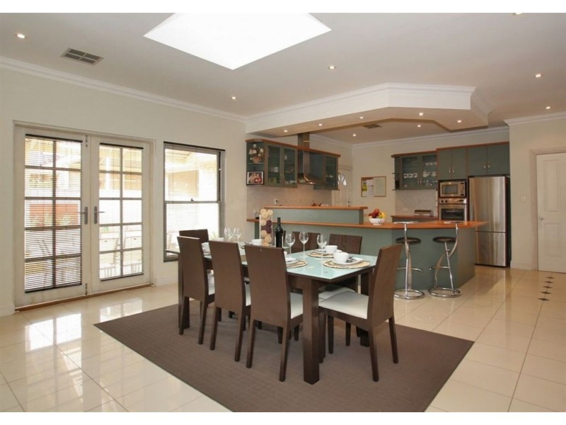 20 Alana Walk, Woodcroft SA 5162