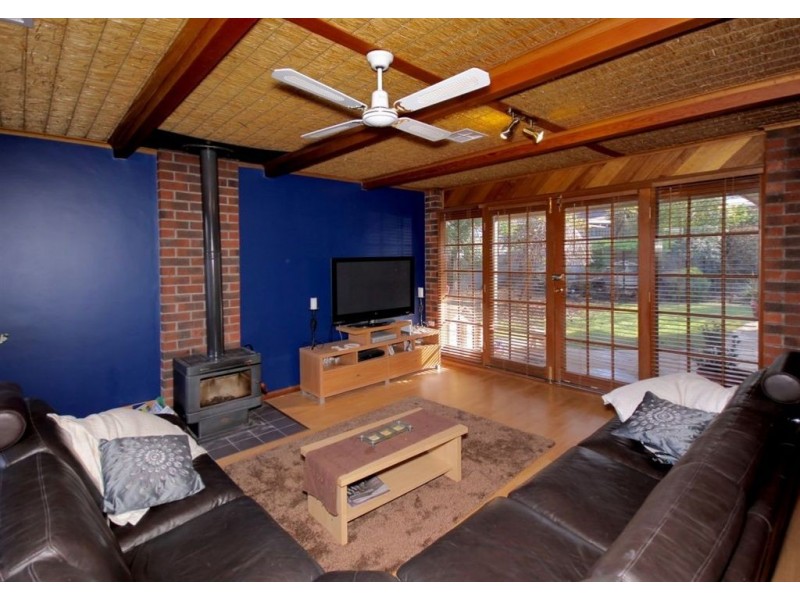13 Vynland Drive, Flagstaff Hill SA 5159
