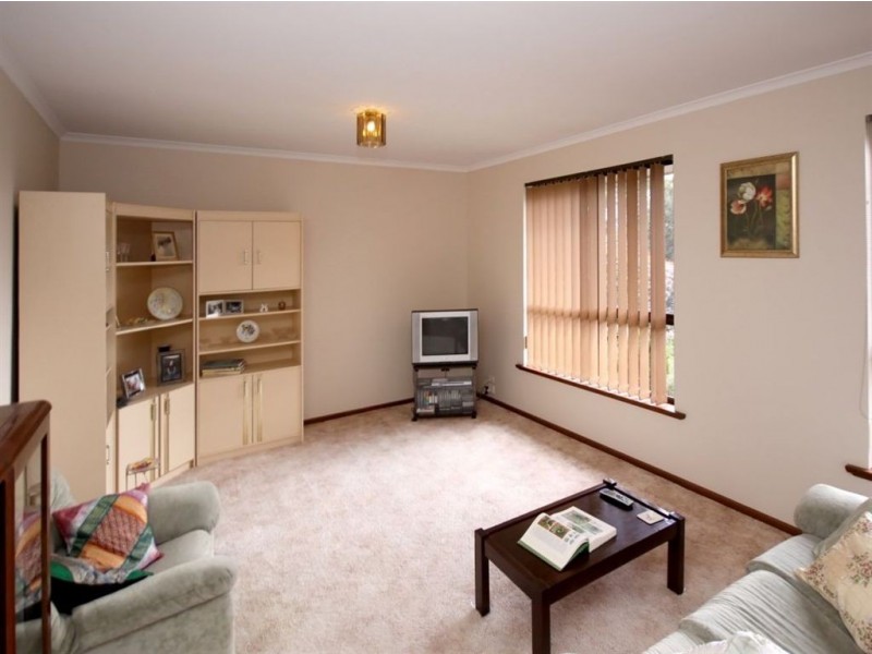 9 Jaimey Grove, Aberfoyle Park SA 5159