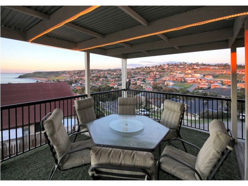 1 Gull Street, Hallett Cove SA 5158