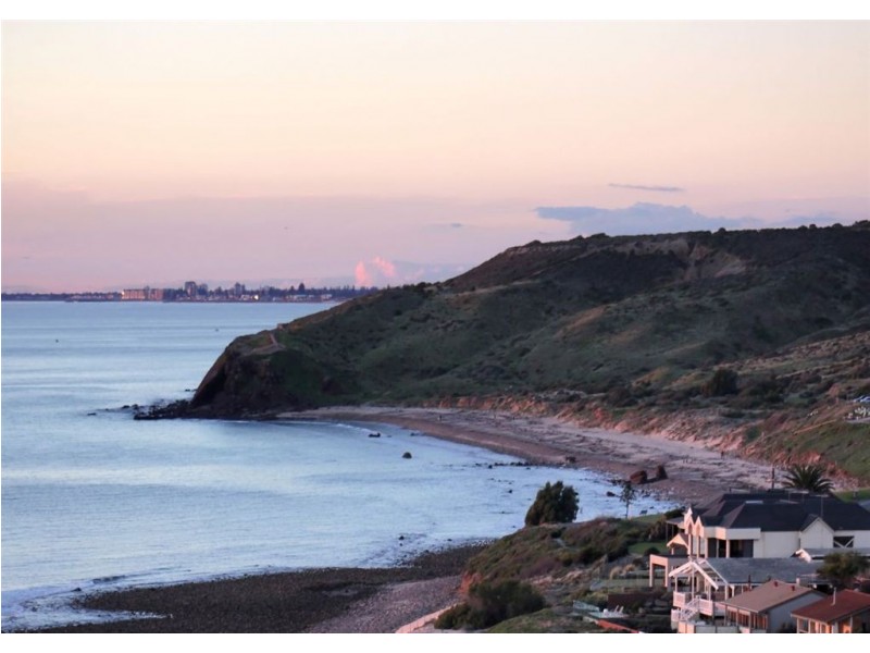 1 Gull Street, Hallett Cove SA 5158