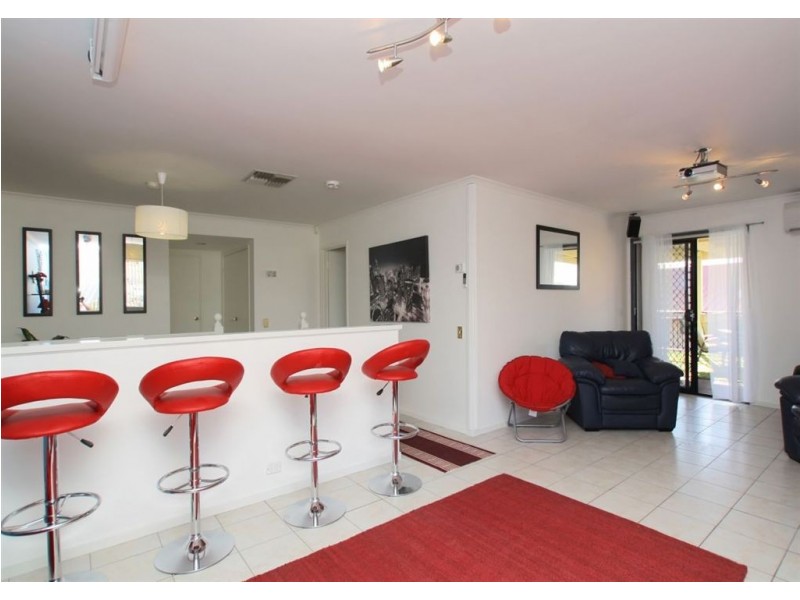 1 Gull Street, Hallett Cove SA 5158