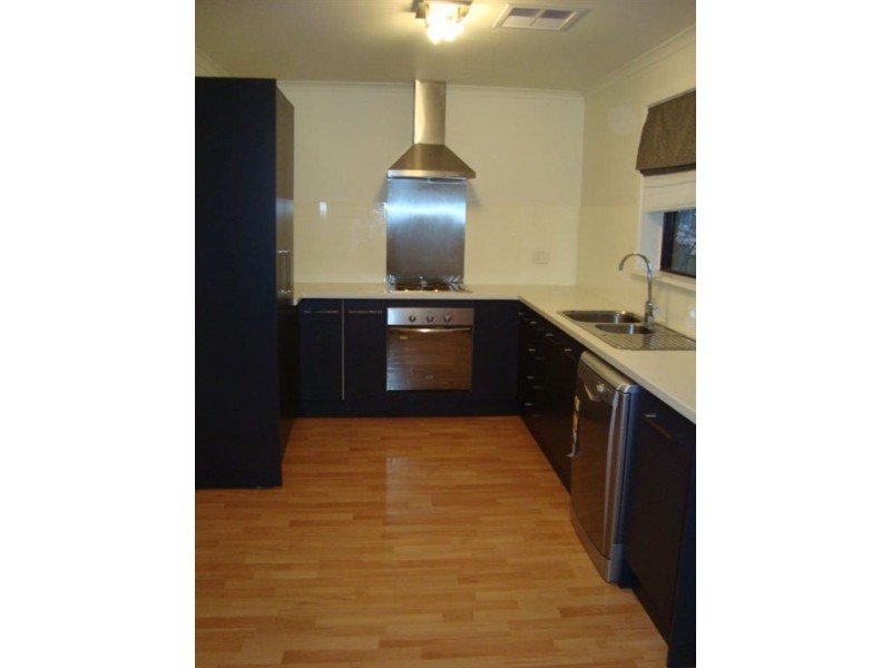 30 Doulton Drive, Trott Park SA 5158