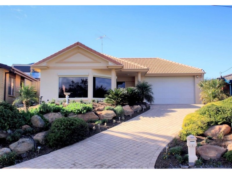 4 Murnada Street, Hallett Cove SA 5158