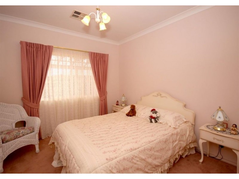 4 Murnada Street, Hallett Cove SA 5158