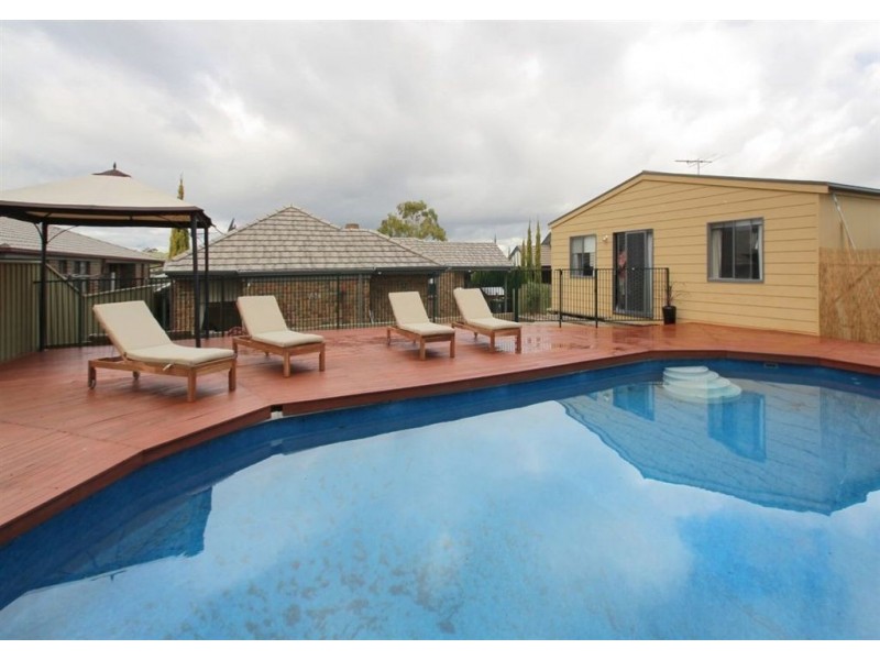 37 Quinvale Road, Hallett Cove SA 5158