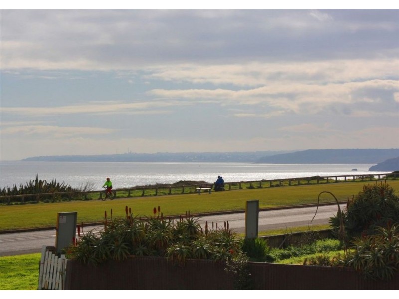 2 Quinliven Road, Aldinga Beach SA 5173