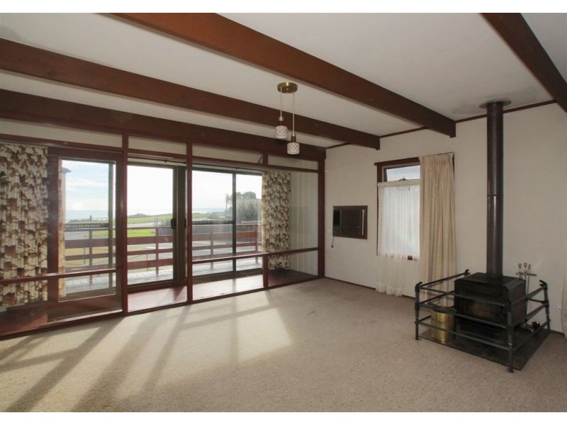 2 Quinliven Road, Aldinga Beach SA 5173