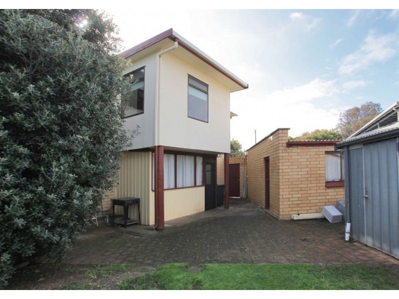 2 Quinliven Road, Aldinga Beach SA 5173