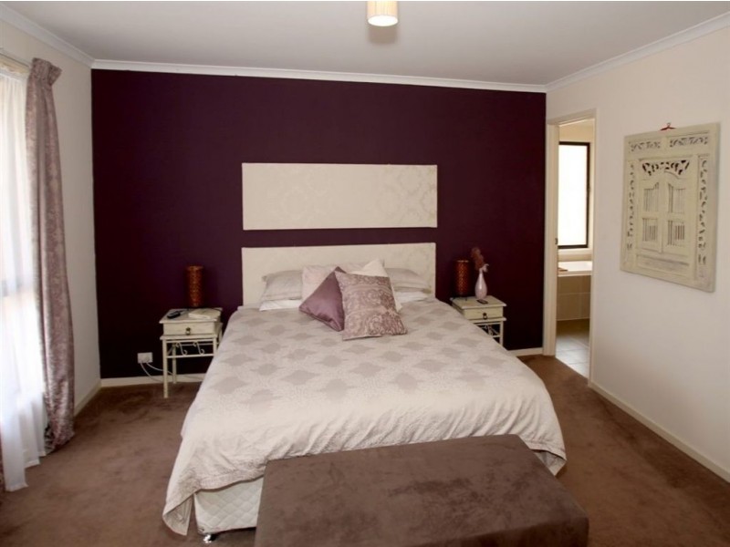 8 Sarah Court, Sheidow Park SA 5158
