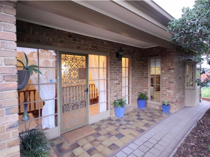 8 Gulfview Road, Seaview Downs SA 5049