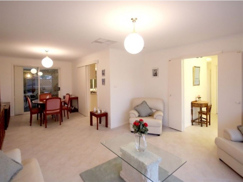 13 Dutchman Drive, Hallett Cove SA 5158