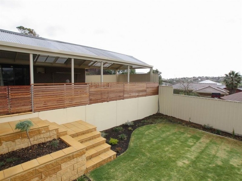 19 Caswell Drive, Hallett Cove SA 5158