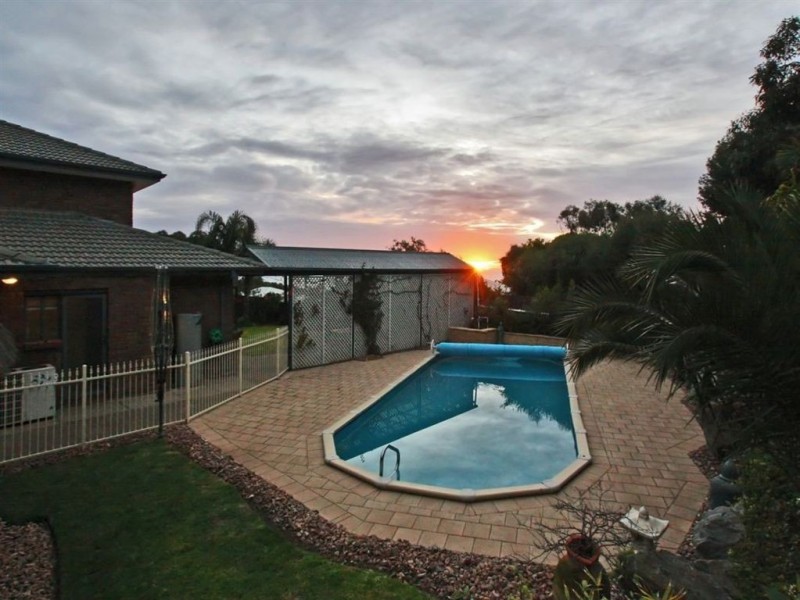 4 Manos Court, Seacliff Park SA 5049