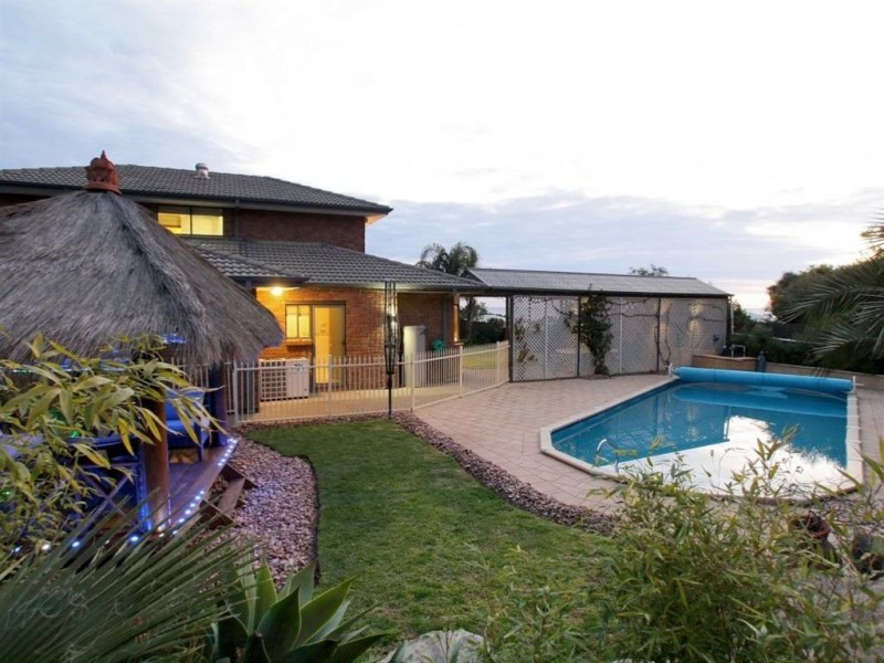 4 Manos Court, Seacliff Park SA 5049