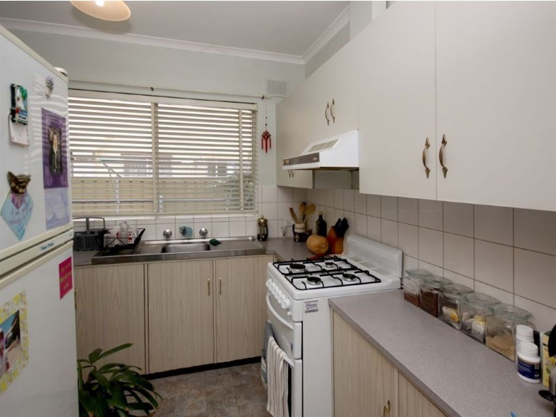 2/19 Caroona Avenue, Hove SA 5048