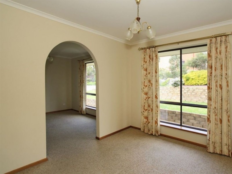 9 Zeevalk Avenue, Hallett Cove SA 5158
