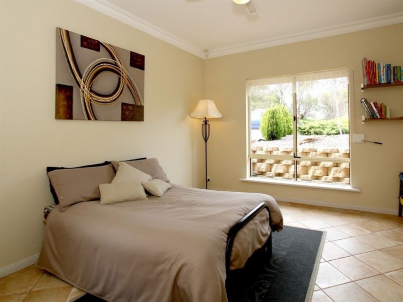 22 Ragamuffin Drive, Hallett Cove SA 5158