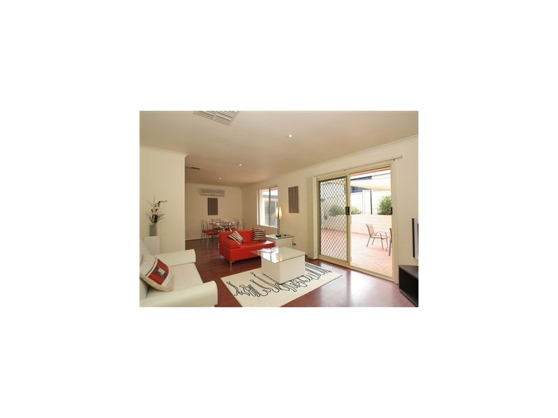 18 Medway, Hallett Cove SA 5158