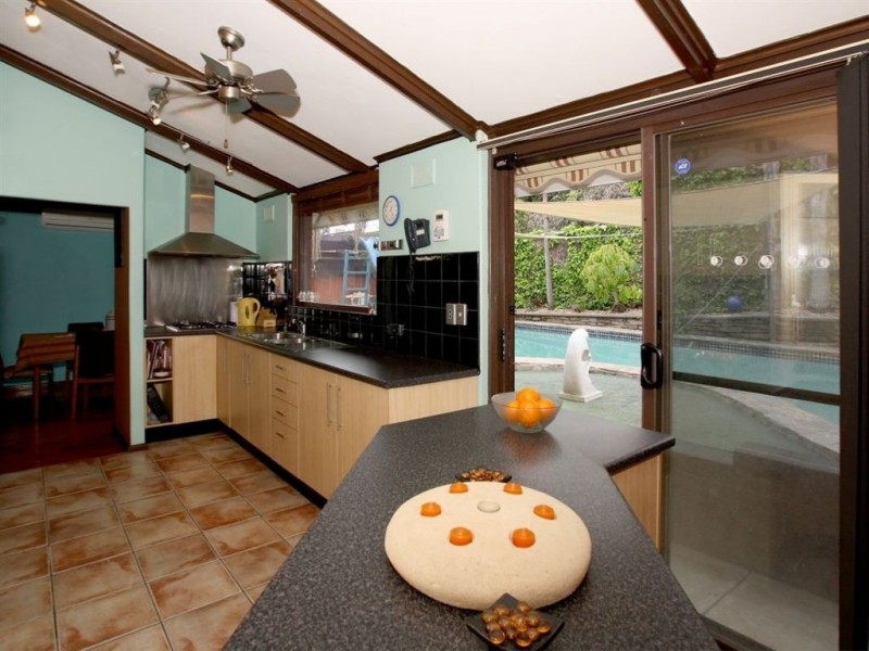 34 Shamrock Road, Hallett Cove SA 5158
