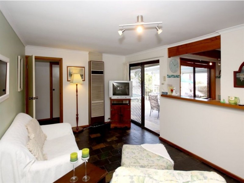 3 Gledsdale Road, Hallett Cove SA 5158