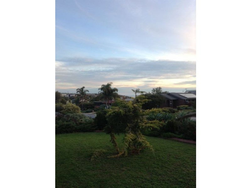 35 Dutchman Drive, Hallett Cove SA 5158