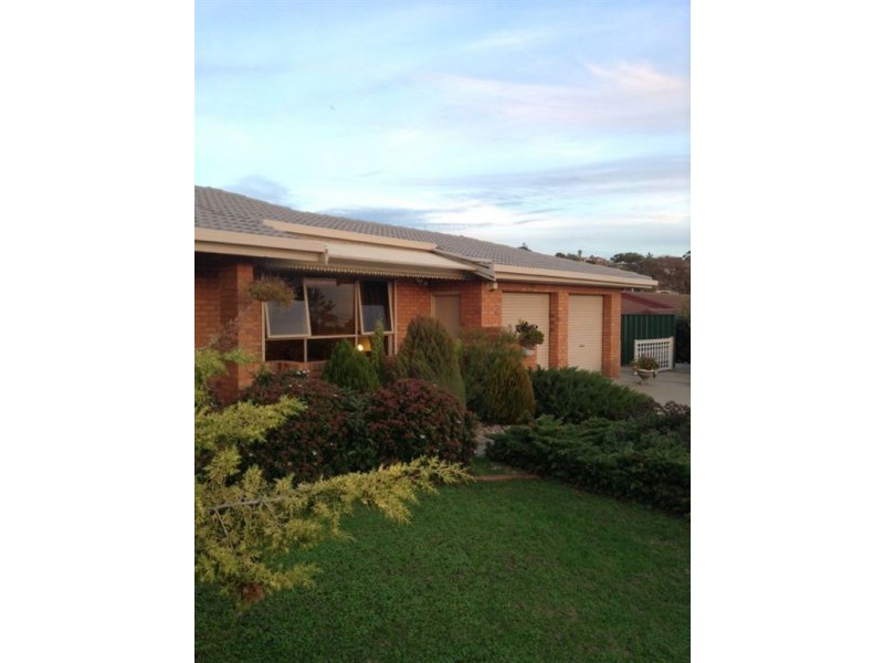 35 Dutchman Drive, Hallett Cove SA 5158