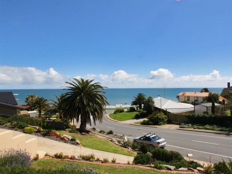 5 Dutchman Drive, Hallett Cove SA 5158