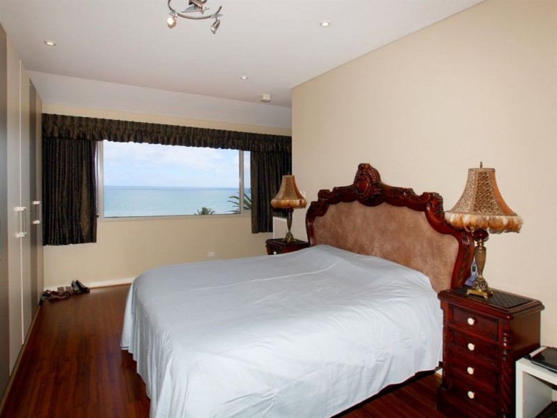 5 Dutchman Drive, Hallett Cove SA 5158