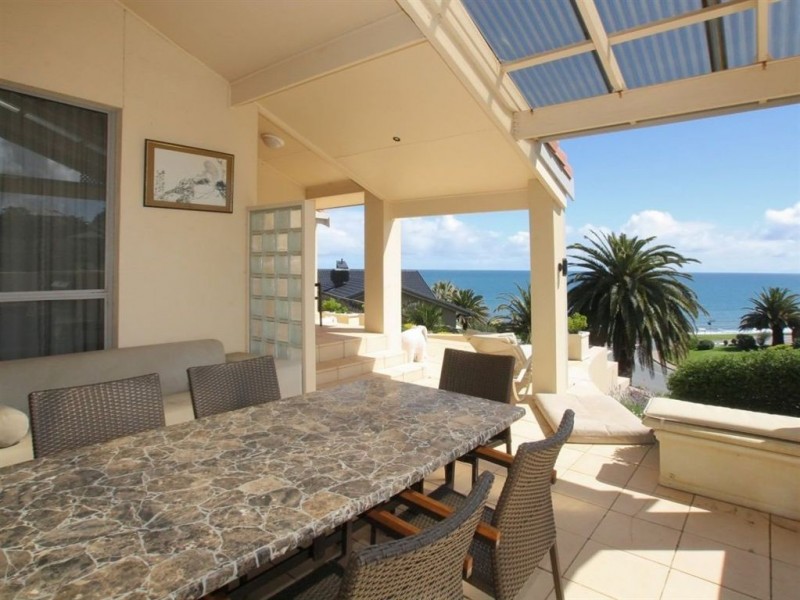 5 Dutchman Drive, Hallett Cove SA 5158