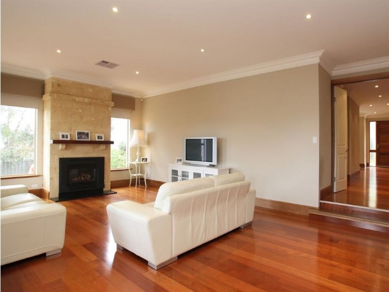 6 Lacebark Court, Flagstaff Hill SA 5159