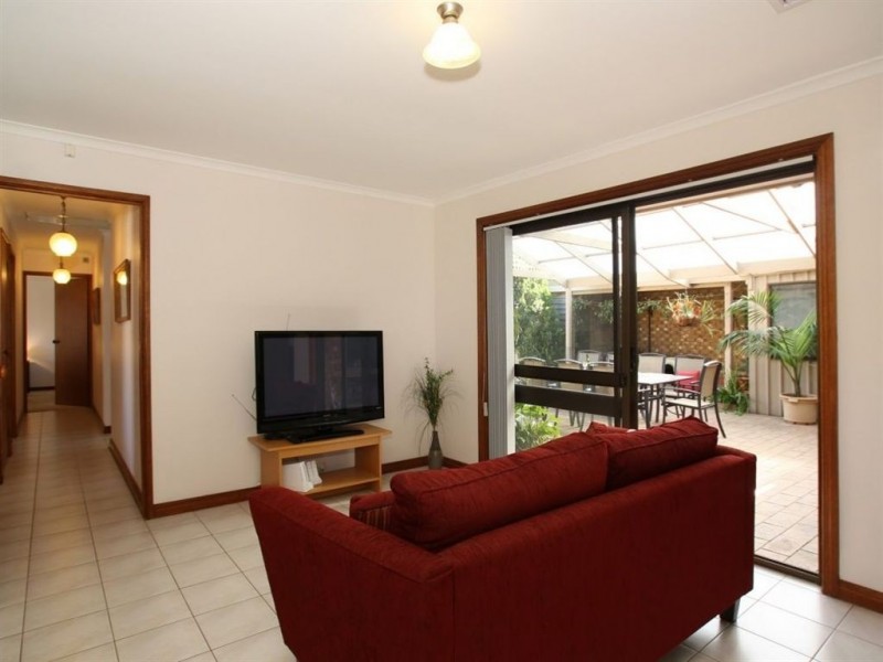9 Spinnaker Cct, Sheidow Park SA 5158
